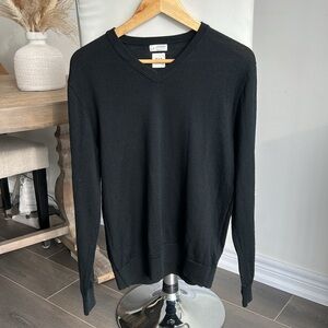Gap Merino Extra Fine Wool Vneck Sweater 
Black Men’s Size M